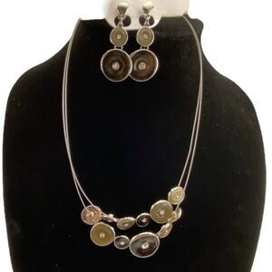 🇨🇦 Elegant Crystal Silver and Earth Tones Necklace and Earrings Set